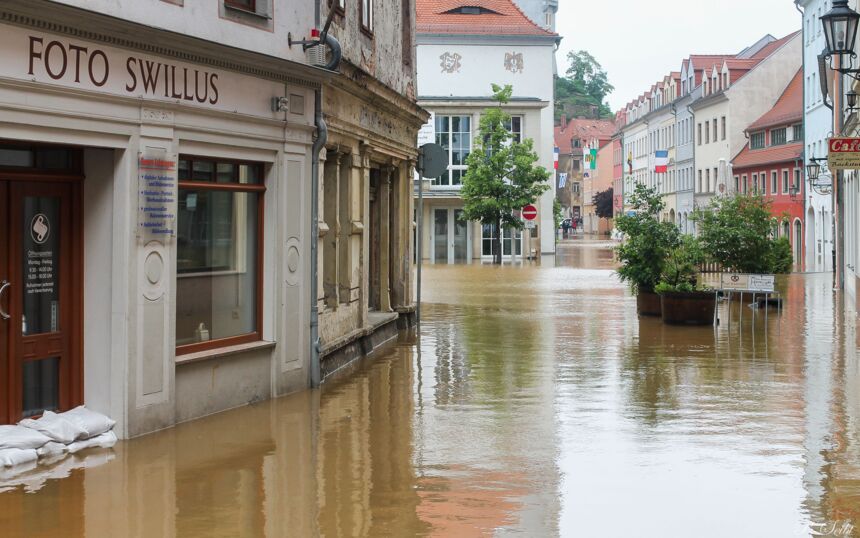 Elbe-Hochwasser 2013 in Meißen, Theaterplatz, Foto Swillus