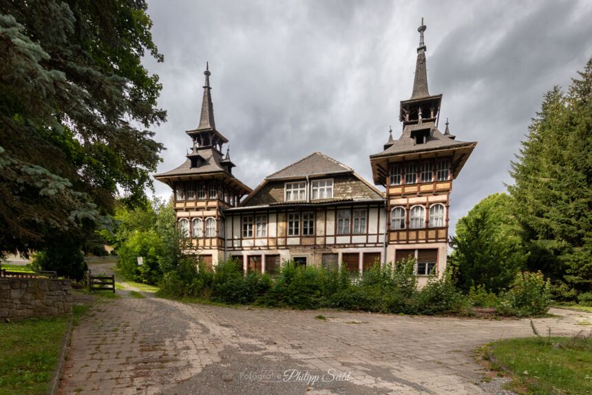 Kurhaus der 4 Türme - Verlassenes Kurhaus im Harz