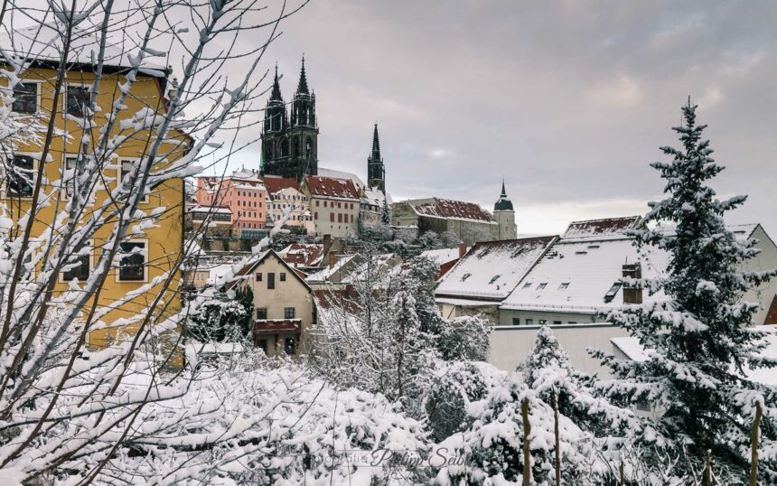 Freiheit Meißen im Winter mit Blick zur Albrechtsburg
