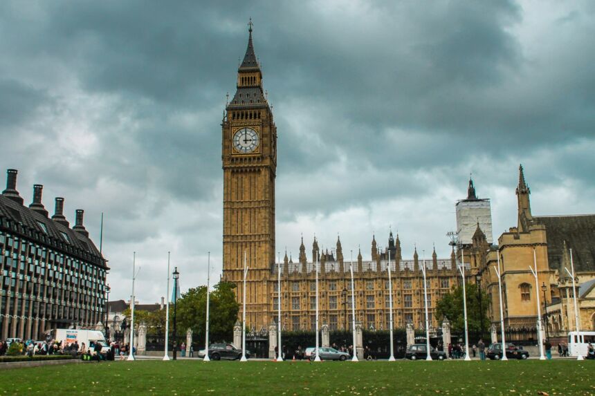 Palace of Westminster London (Big Ben)